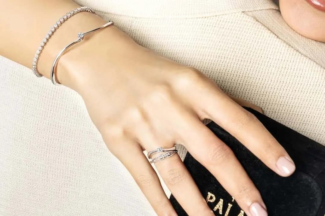 Rekomendasi Gelang Emas Putih yang Timeless dan Mudah Dipadukan