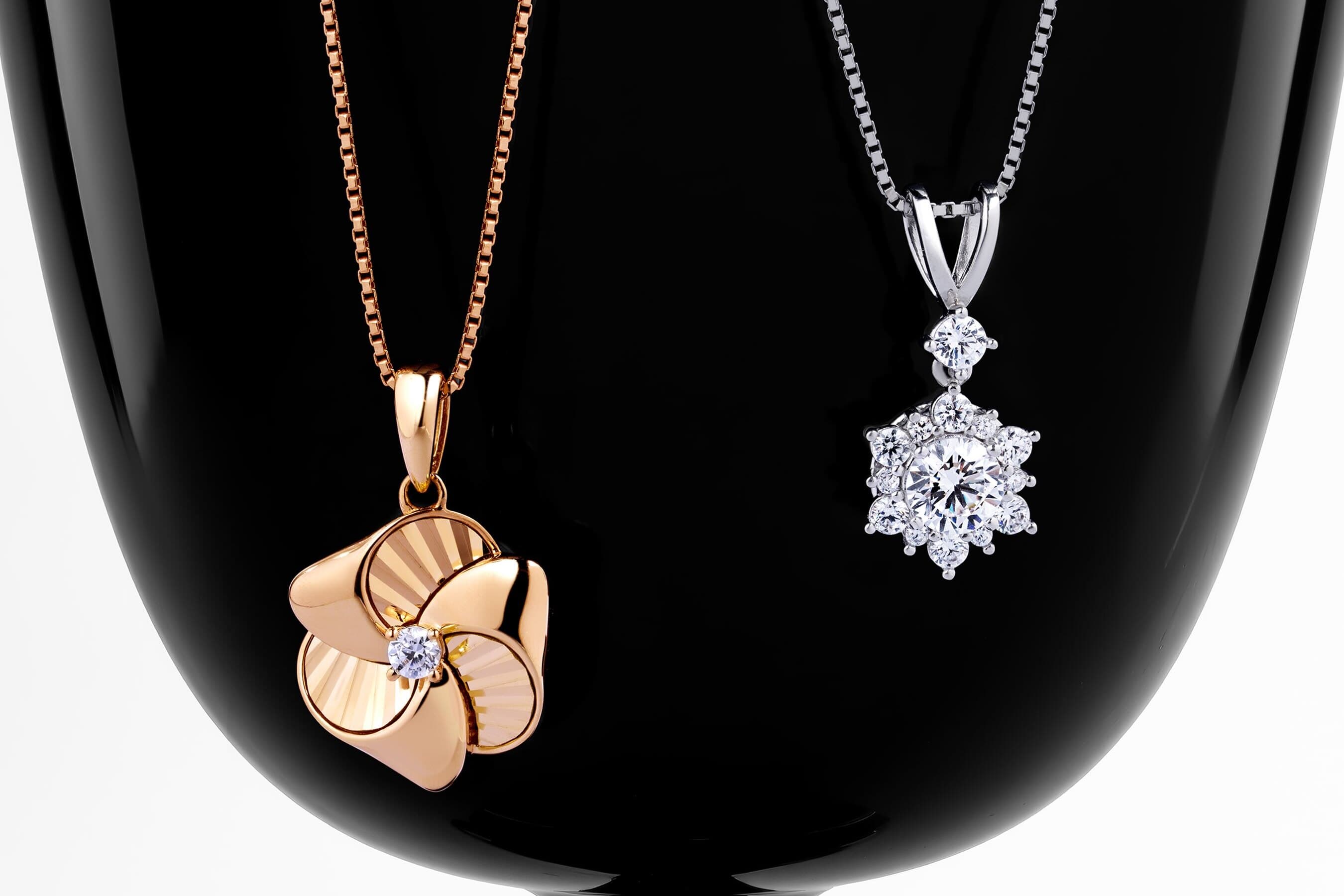 Mau Menambah Koleksi Kalung? Cek Dulu Harga Kalung Emas Hari Ini di The Palace Jeweler