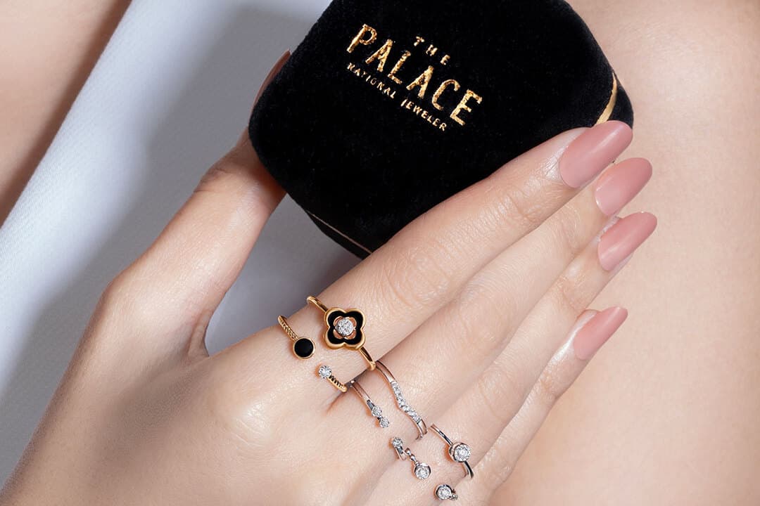 Hadiah Pernikahan untuk Teman yang Berkesan dari Koleksi Emas dan Berlian The Palace