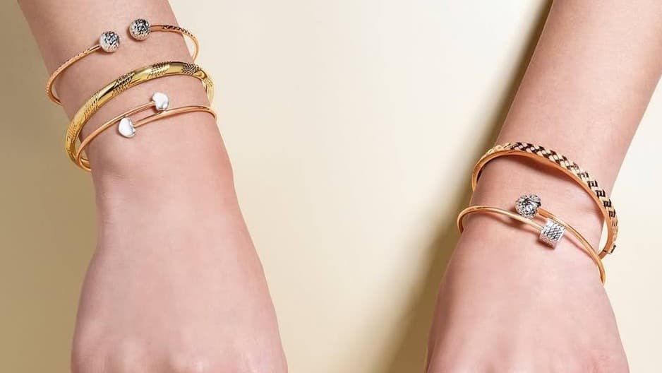 Inspirasi Styling Perhiasan Emas Rose Gold untuk Tampilan Anggun di Momen Lebaran