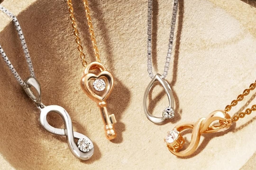 Model Kalung Emas Simple Elegan untuk Kamu yang Suka Tampilan Clean dan Berkelas