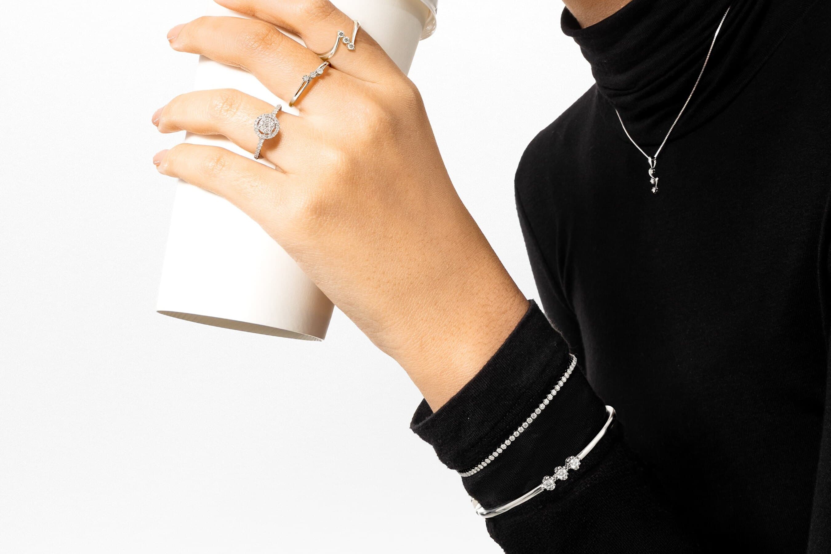 Mau Beli Gelang Emas Terbaru? Cek Dulu Harga Emas Gelang Hari Ini di The Palace Jeweler