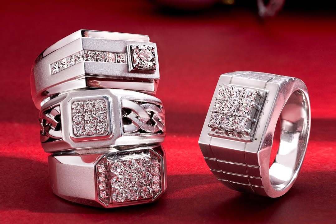 Inspirasi Cincin Berlian Pria untuk Sempurnakan Outfit Perayaan Imlek 2026