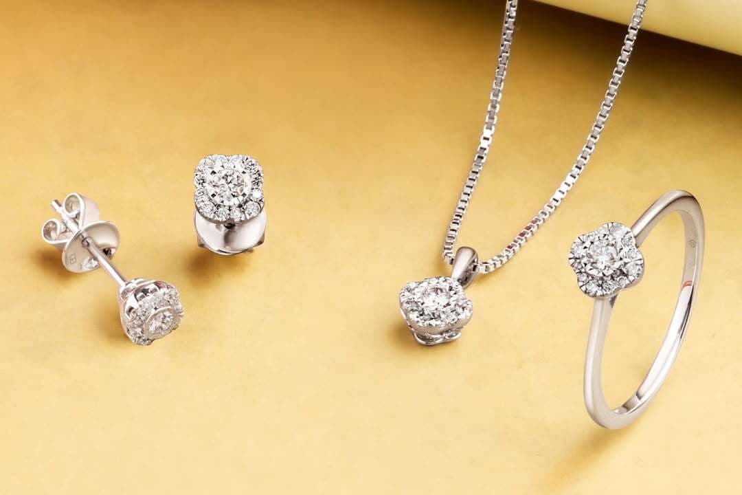 Berapa Harga Emas 1 Gram Ini dan Intip Koleksi Lengkapnya di The Palace Jeweler!