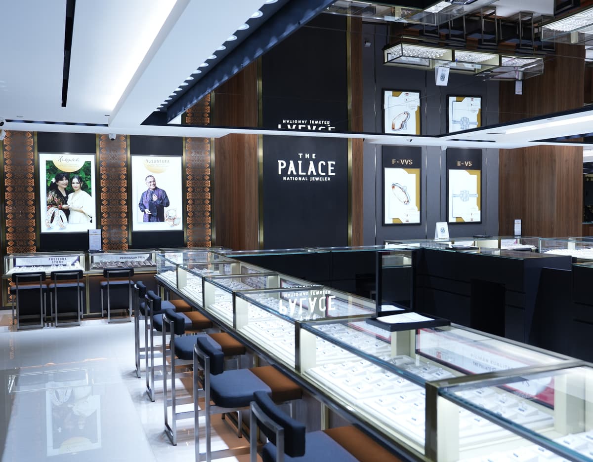 toko perhiasan emas dan berlian the palace jeweler