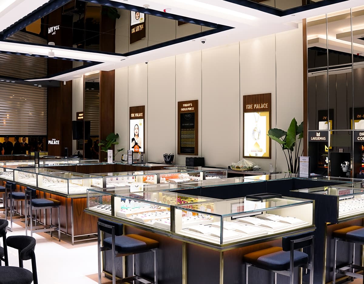 toko perhiasan emas dan berlian the palace aeon deltamas