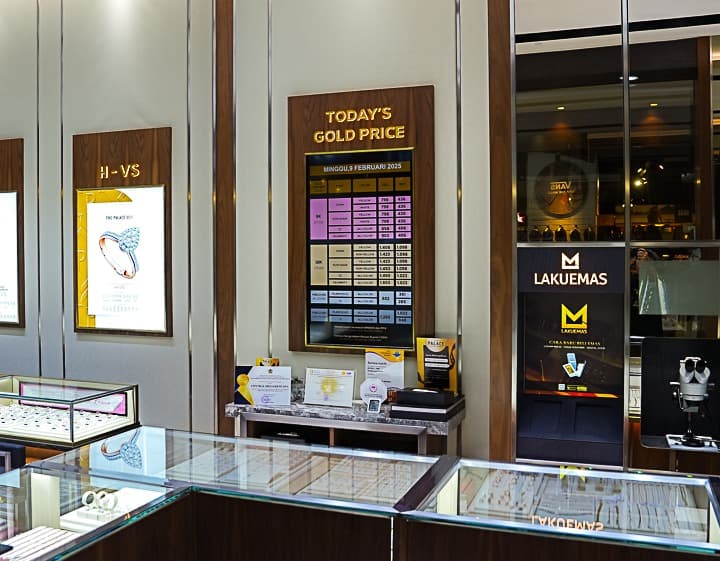 toko perhiasan emas dan berlian the palace lippo plaza kupang