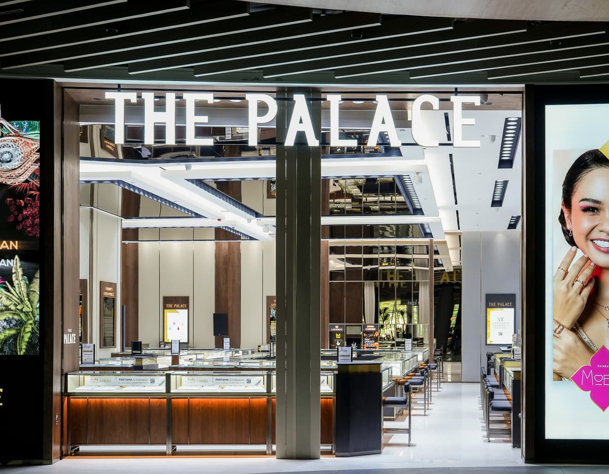 toko emas terdekat di the palace living world grand wisata
