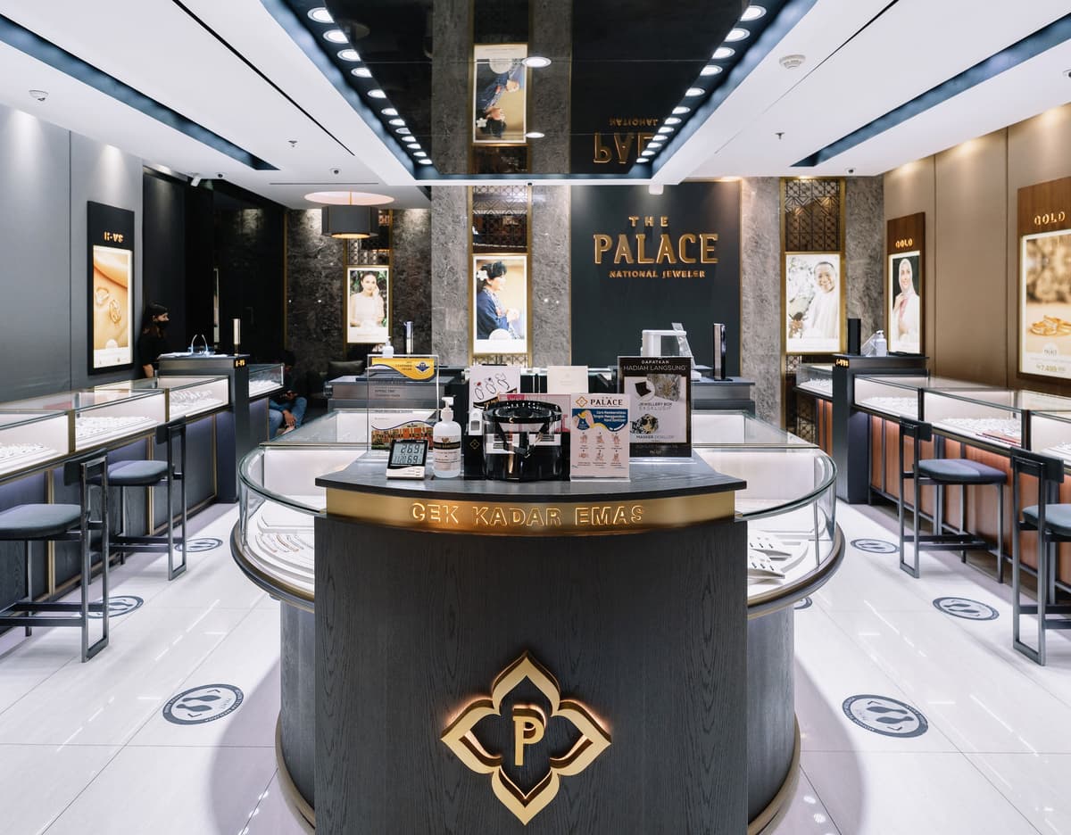 toko perhiasan emas dan berlian the palace ska pekanbaru