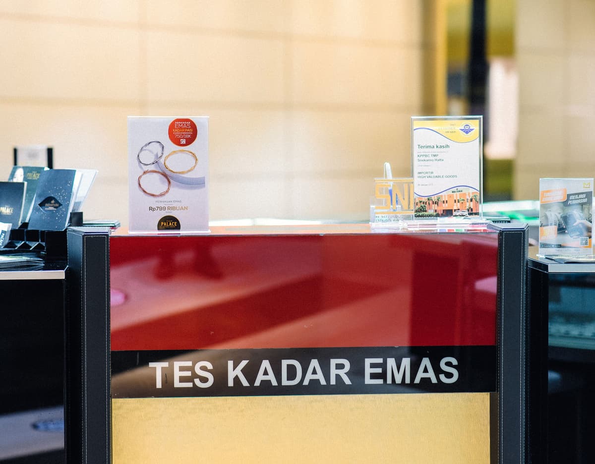 toko perhiasan terdekat di jakarta barat