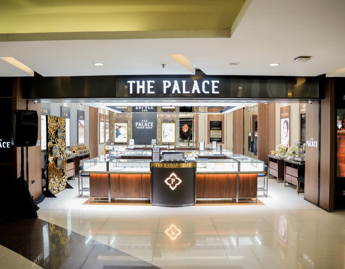 toko emas terdekat di the palace pakuwon mall solo