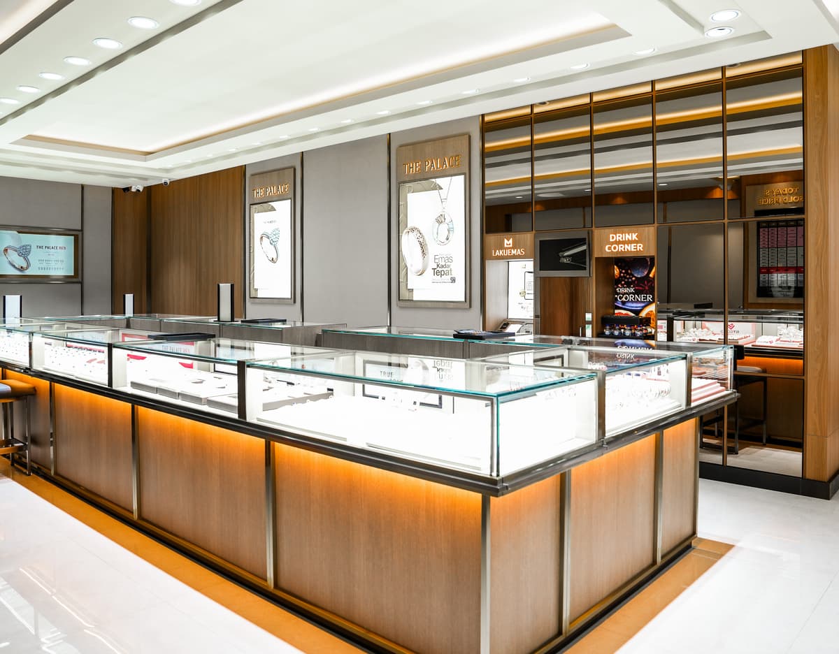 toko perhiasan emas dan berlian the palace lampung city mall