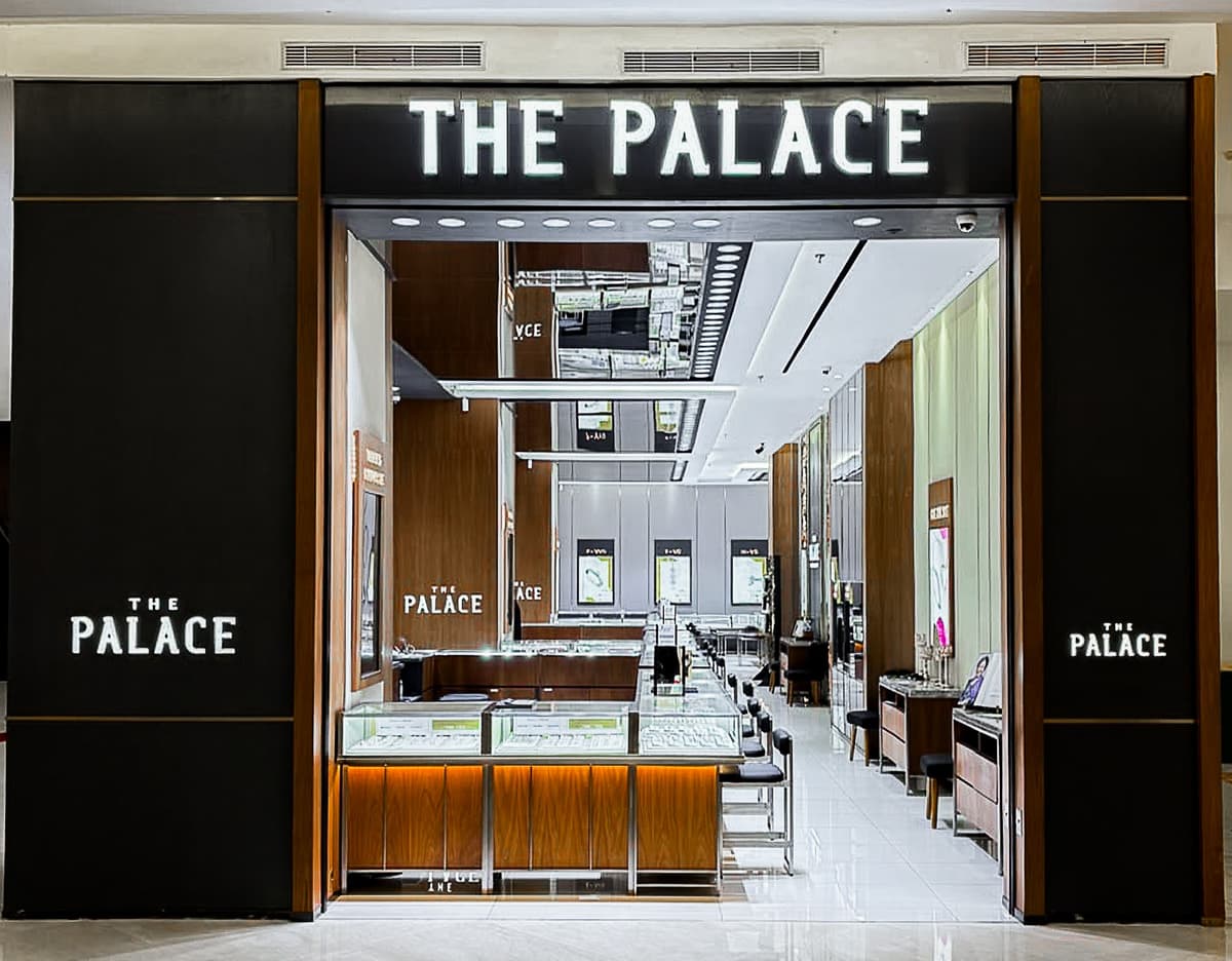 toko perhiasan the palace lippo plaza jember