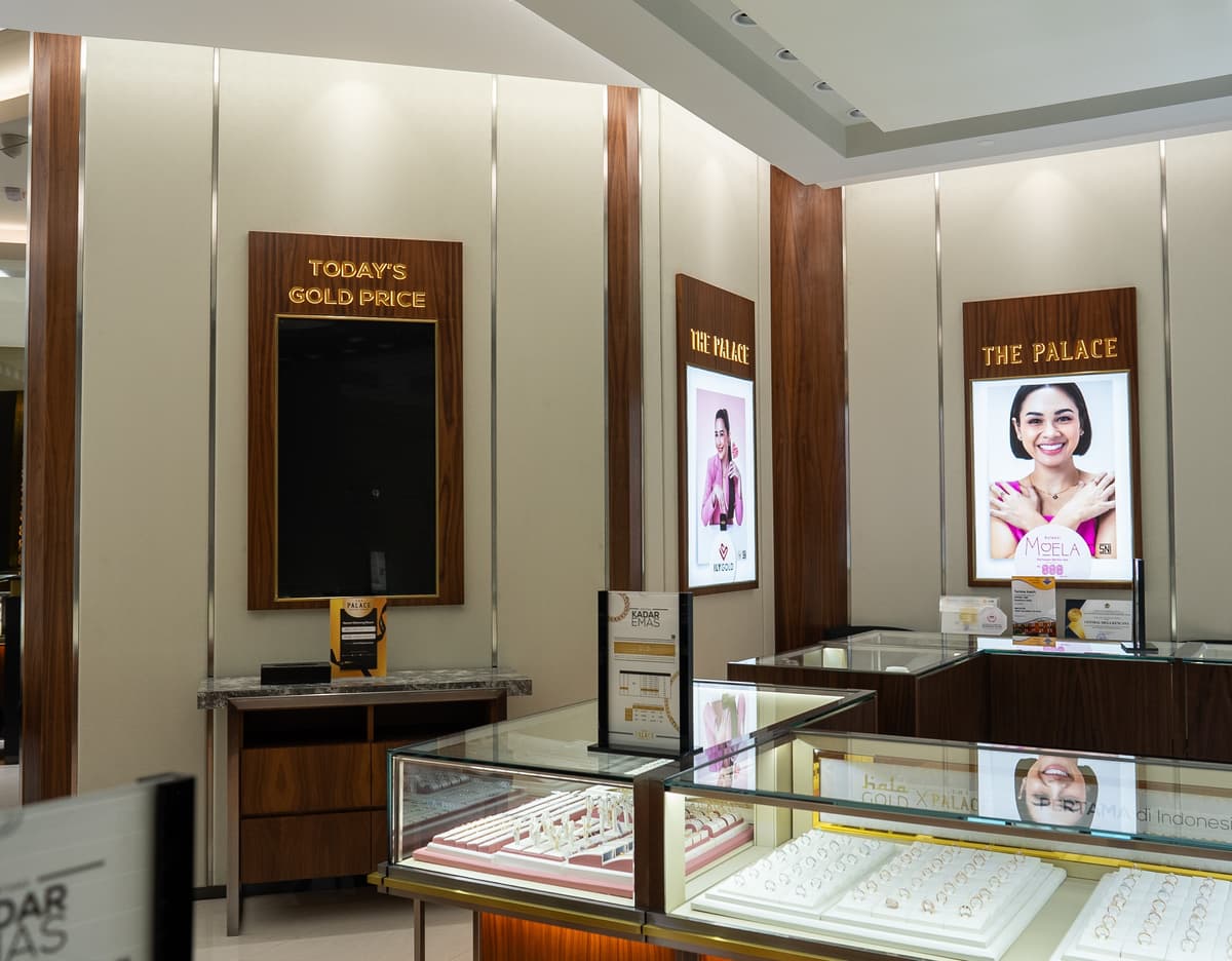 toko perhiasan the palace jeweler