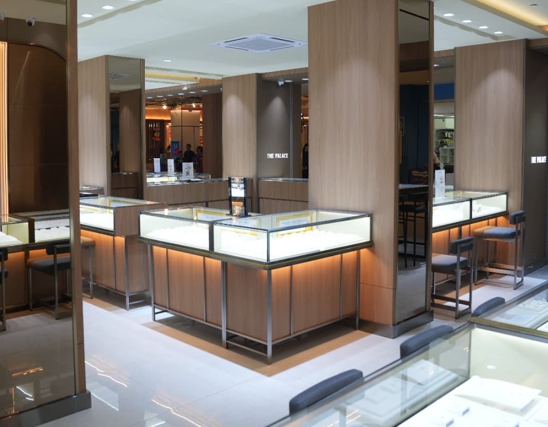 toko perhiasan the palace lippo plaza palangka raya