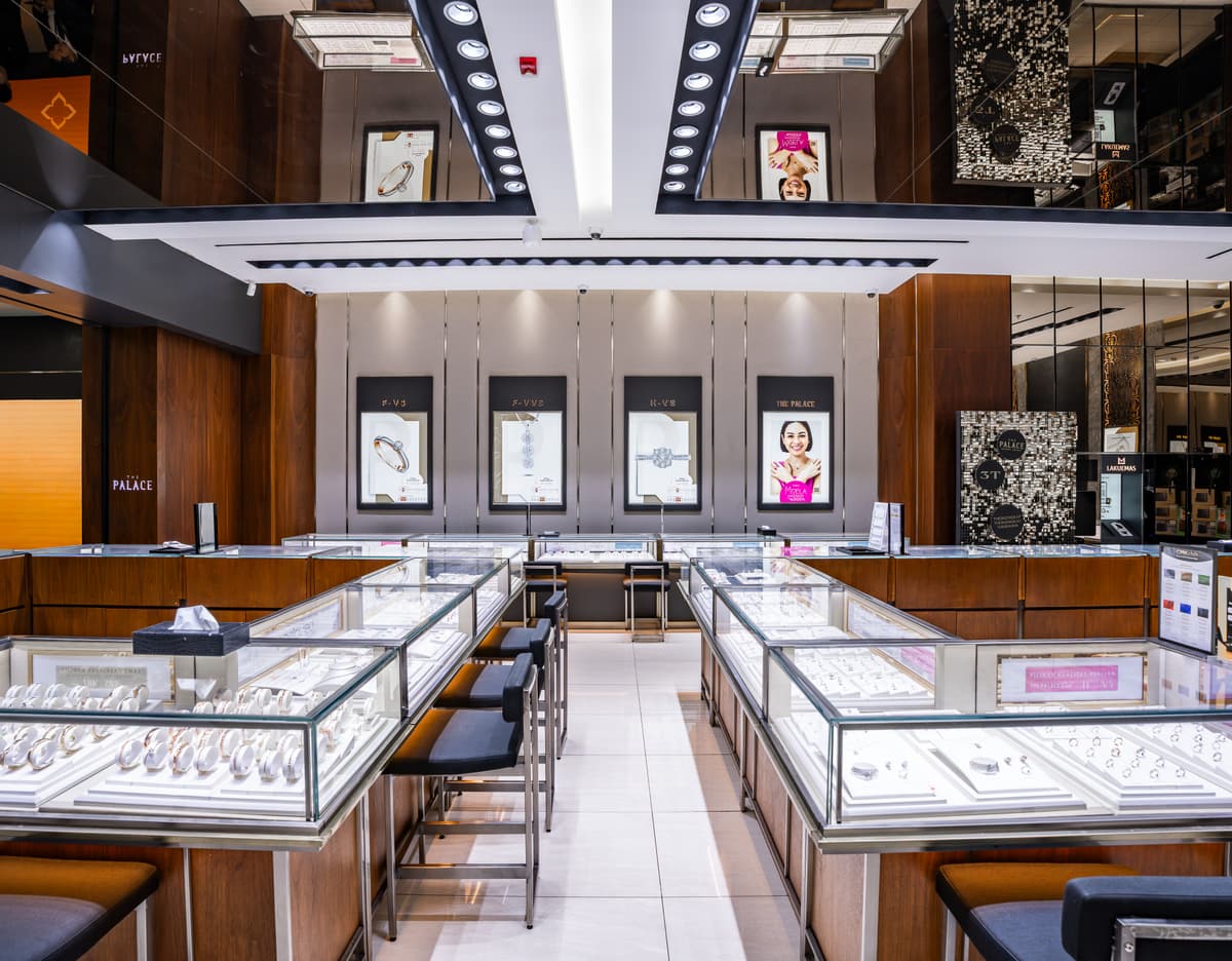 toko perhiasan emas dan berlian the palace jeweler