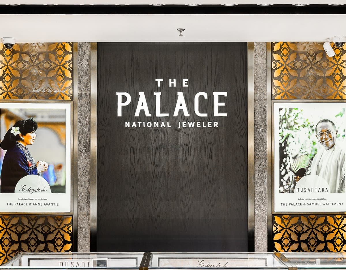 Temukan toko perhiasan emas dan berlain The Palace Jeweler di mall kelapa gading