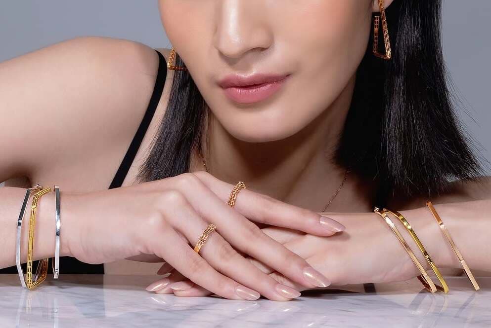 Seperti Apa Gelang Emas Kekinian yang Jadi Simbol Fashion Anak Muda?