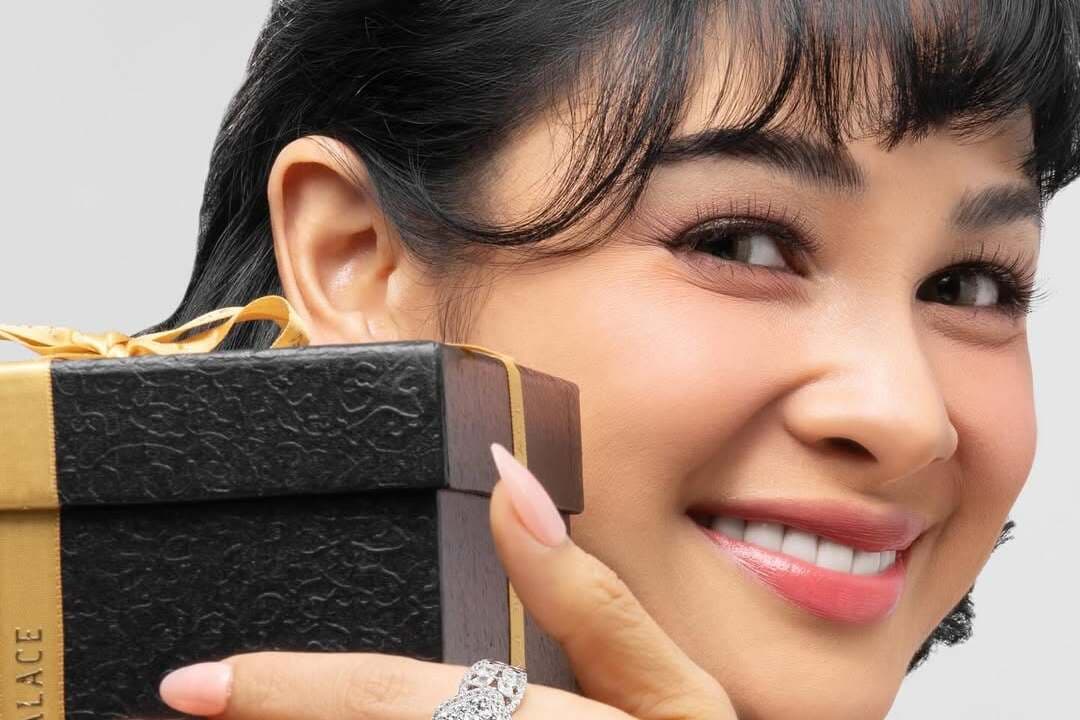 Rayakan Anniversary, Cek Ide Kado untuk Istri dari yang Sederhana Hingga Mewah