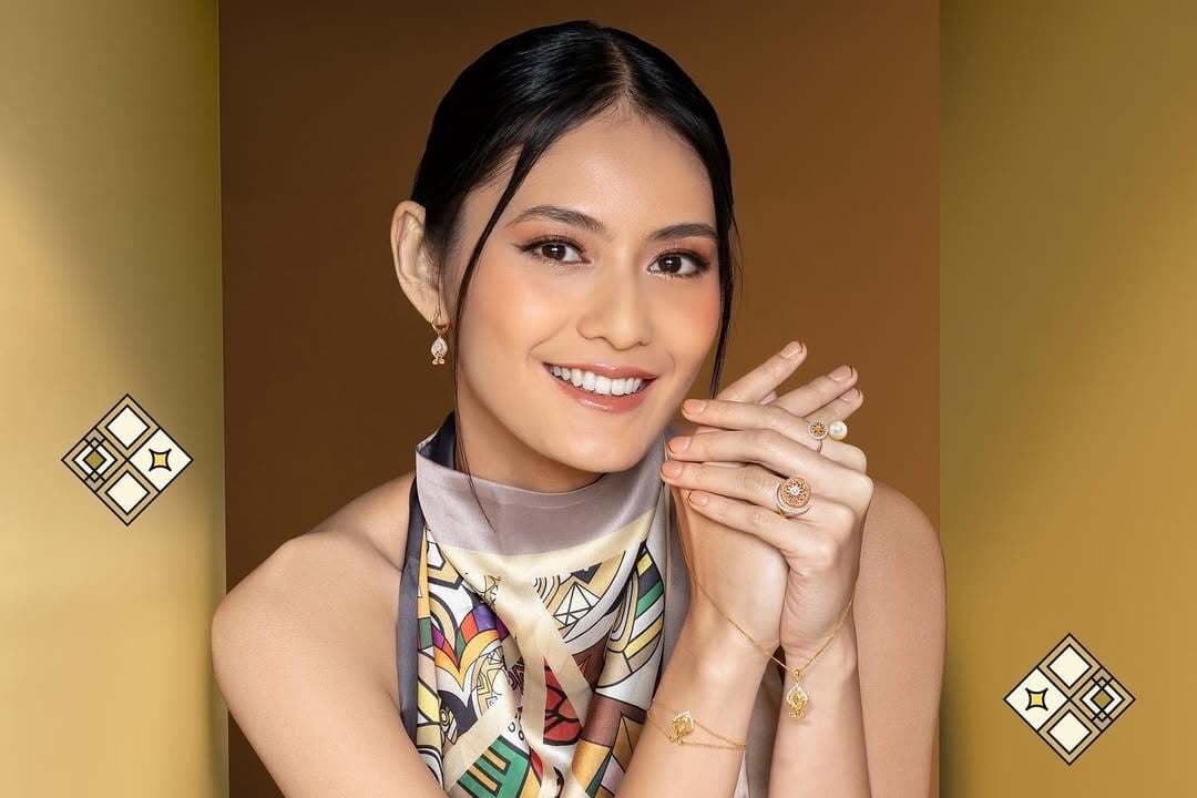 Dapatkan Model Gelang Emas Terbaru Dengan Berlian Secara Gratis di Momen Kilau Perayaan!