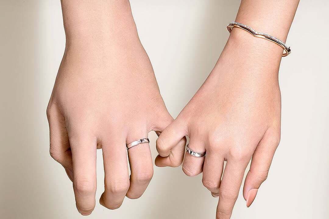 Berapa Harga Cincin Emas Putih 18K Buat Acara Lamaran?