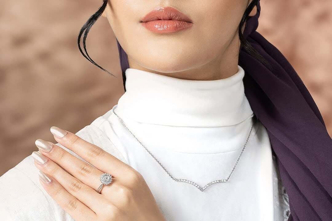 Model Kalung Berlian Simple Ini Wajib Kamu Punya Buat Daily Look