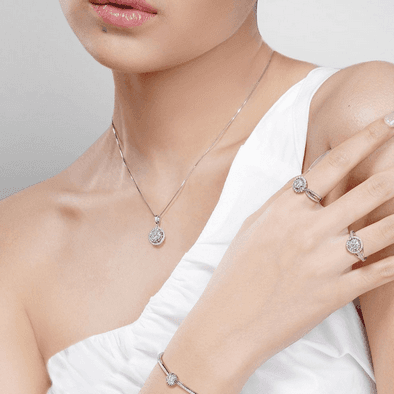 Mengapa Anak Muda Lebih Suka Memakai Perhiasan White Gold?