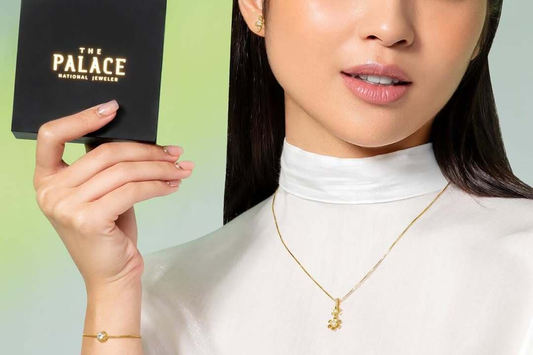 Intip Tampilan dari Harga Liontin Emas 1 Gram dari The Palace di Bawah Rp1 Jutaan!