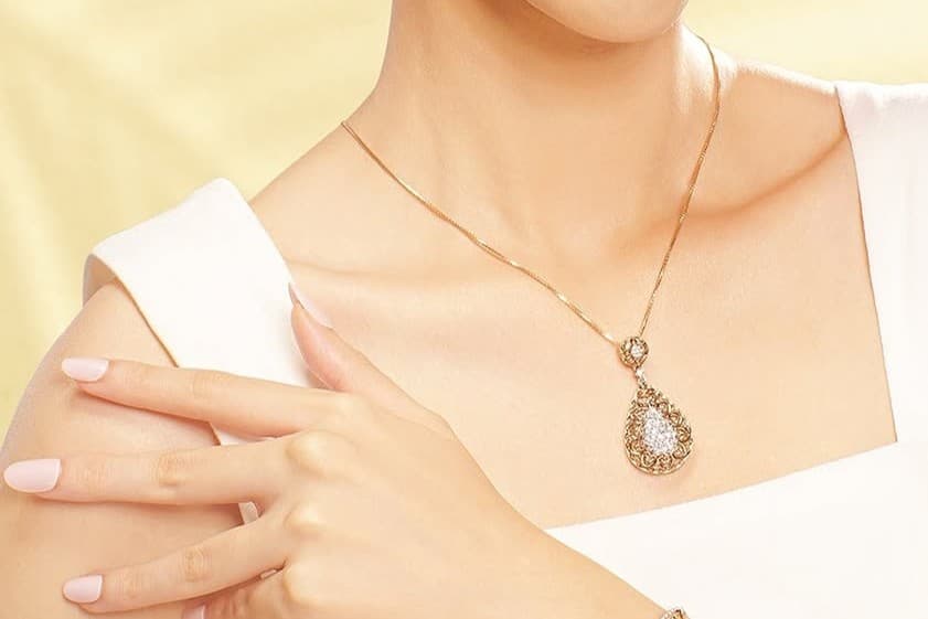 Tips Memilih Model Kalung Terbaru untuk Acara Lamaran
