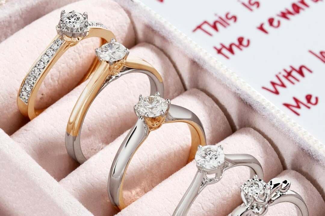 Cincin Model Terbaru White Gold, Rose Gold & Yellow Gold, Mana yang Lebih Sesuai Style Kamu?