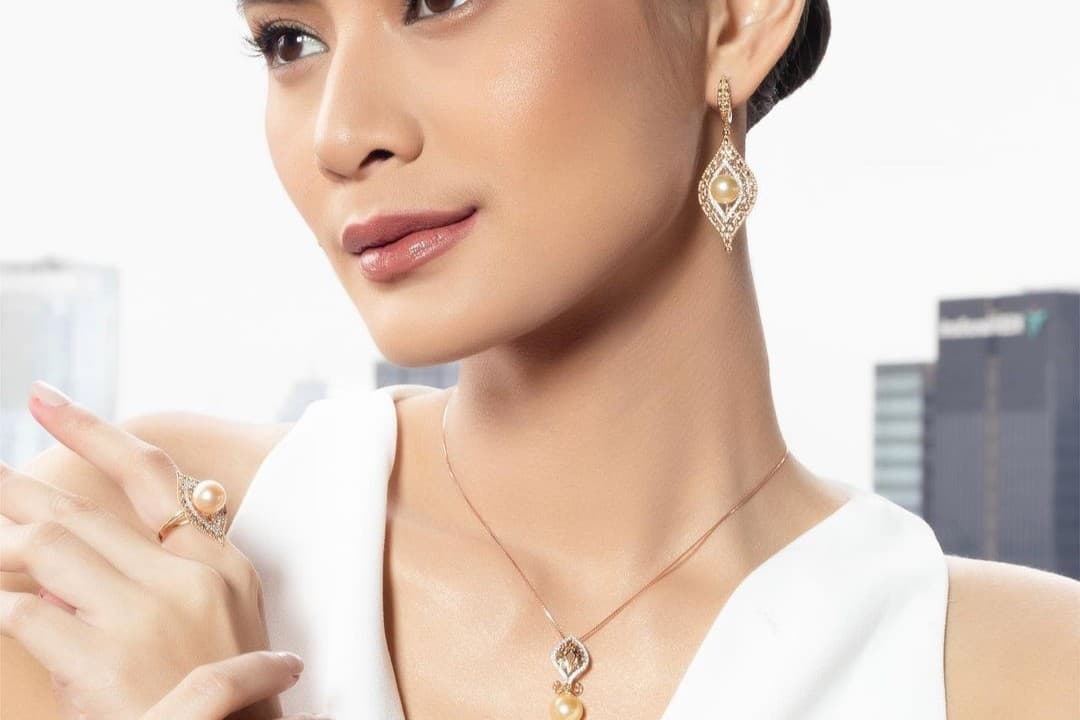 Keuntungan Membeli Anting Emas Model Terbaru dari The Palace Jeweler