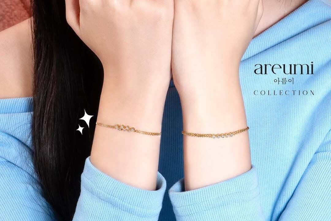 Inspirasi Gambar Gelang Emas Berhiaskan Berlian ala Korean Look dari The Palace Jeweler
