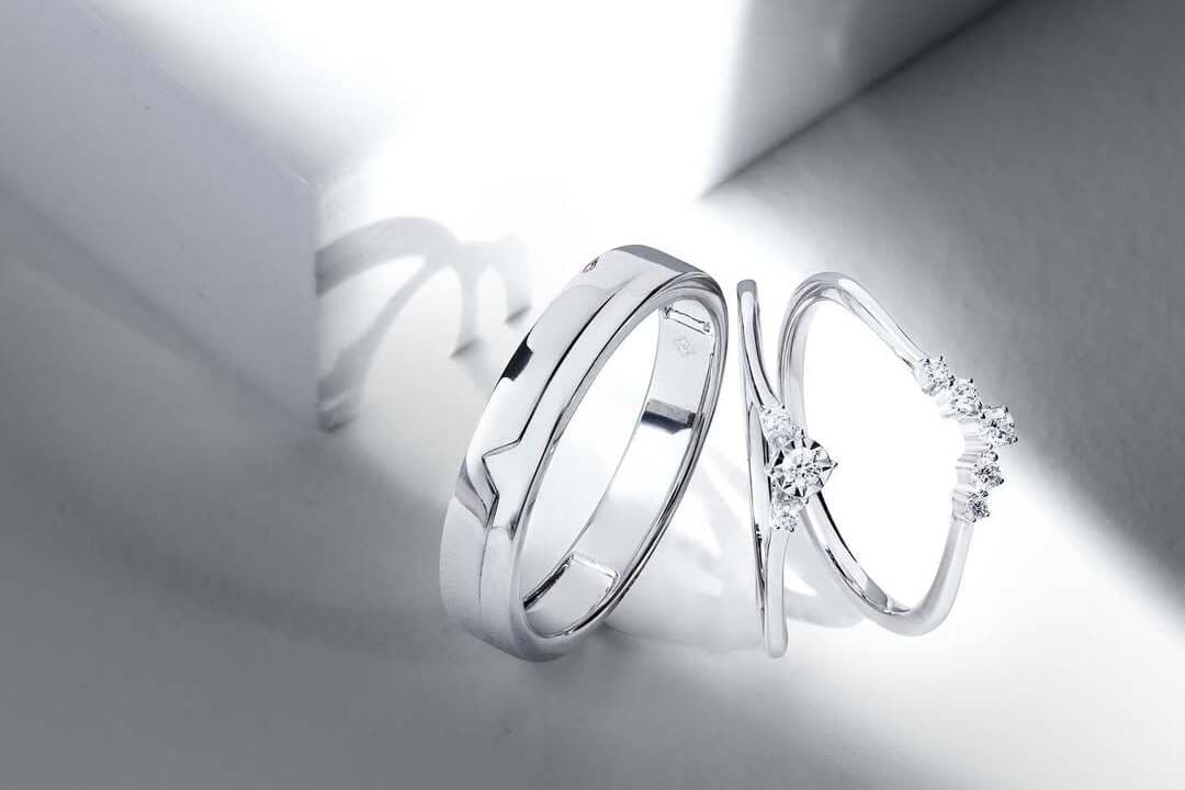 Model Cincin Nikah dengan Berlian Terbaru Ala Selebriti Yang Mengenakan The Palace!