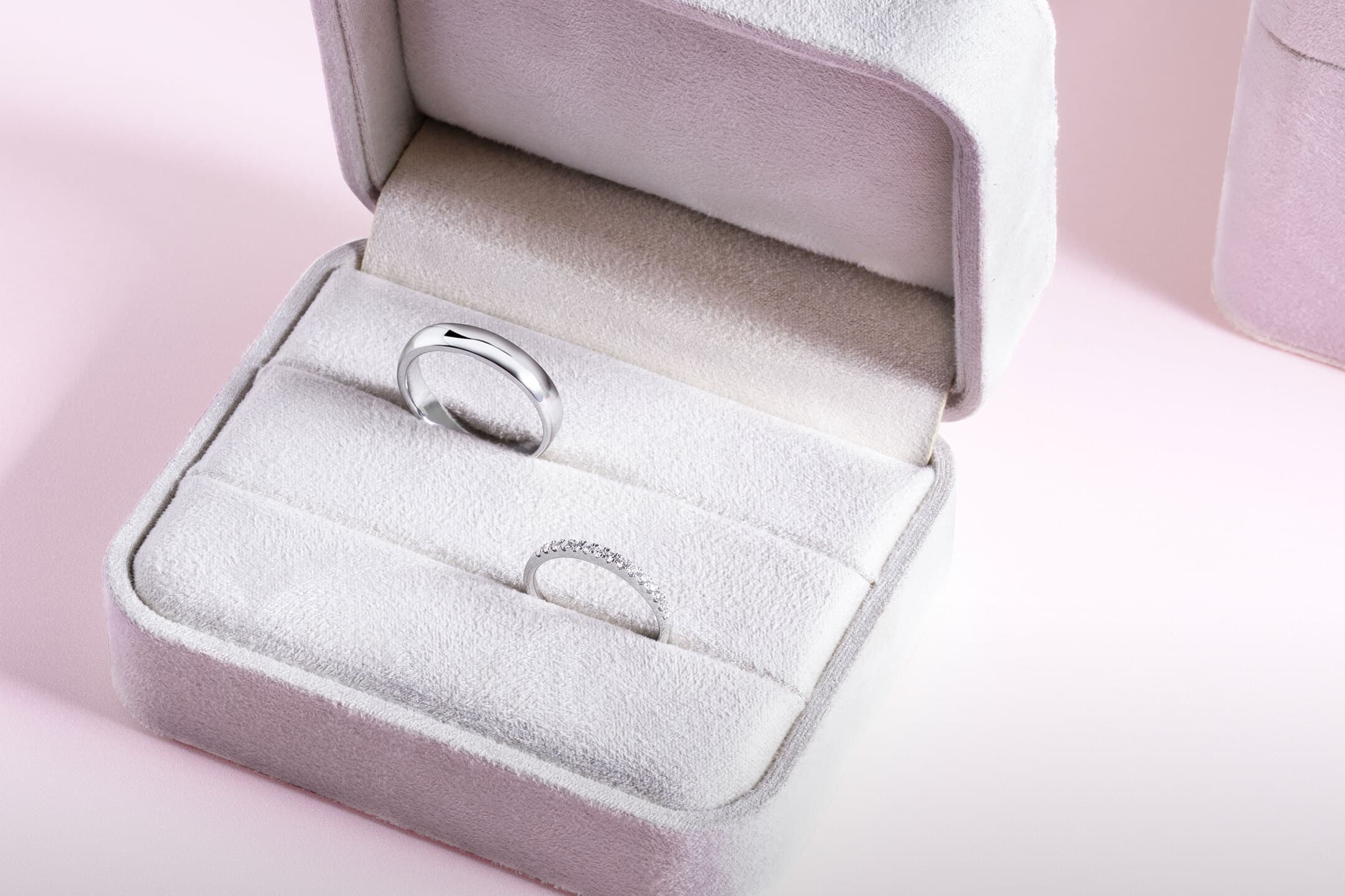 Cincin Nikah Berhiaskan Berlian dengan Desain Modern Start from Rp11 Juta