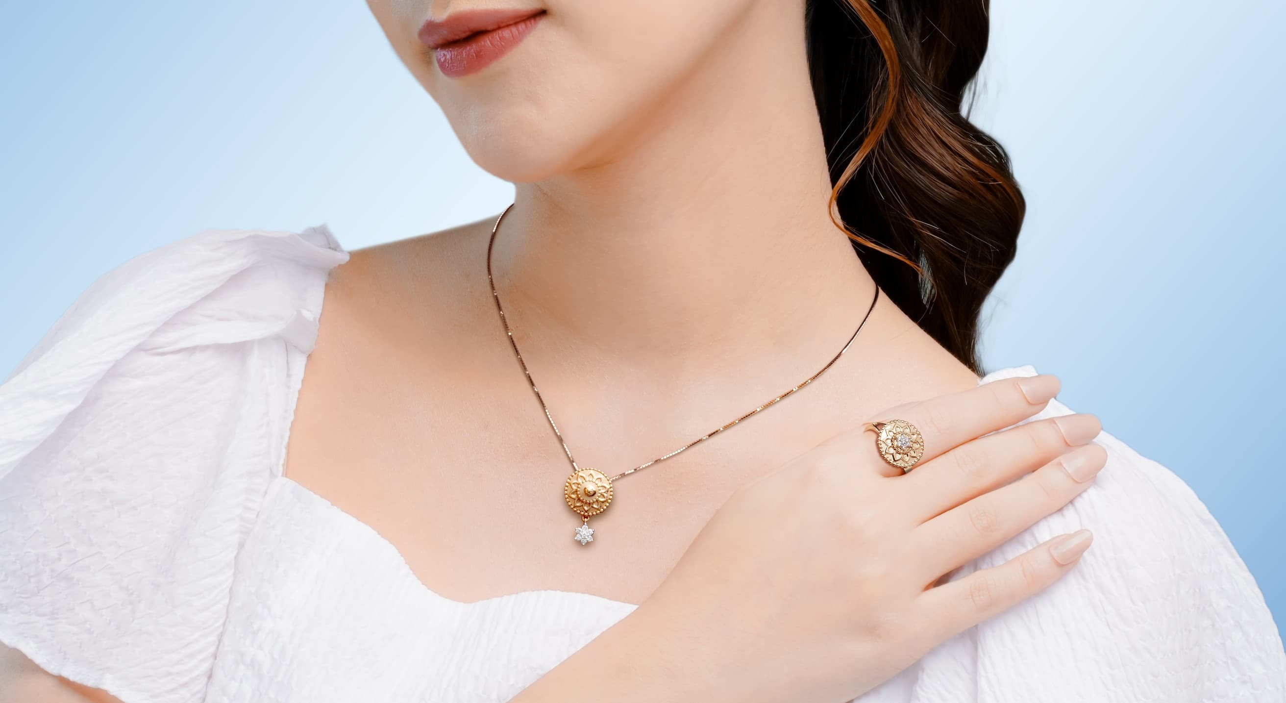 Exclusive Diamond Pendant Vs Necklace, Memang Bedanya Apa, Sih?