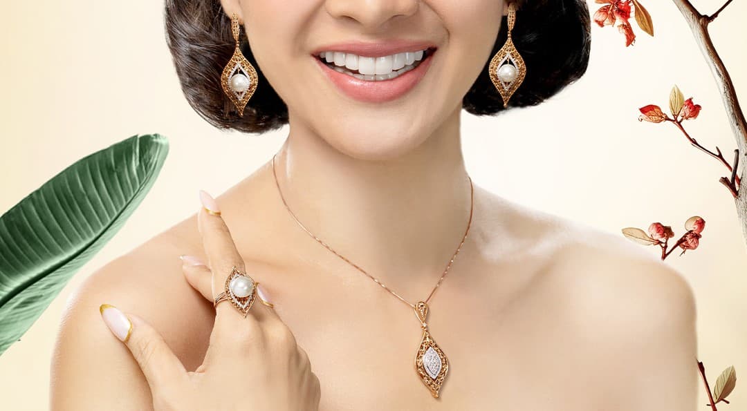 Tunjukkan "Nusantara" Pride Memakai Model Kalung Emas dengan Berlian Bernuansa Kearifan Lokal