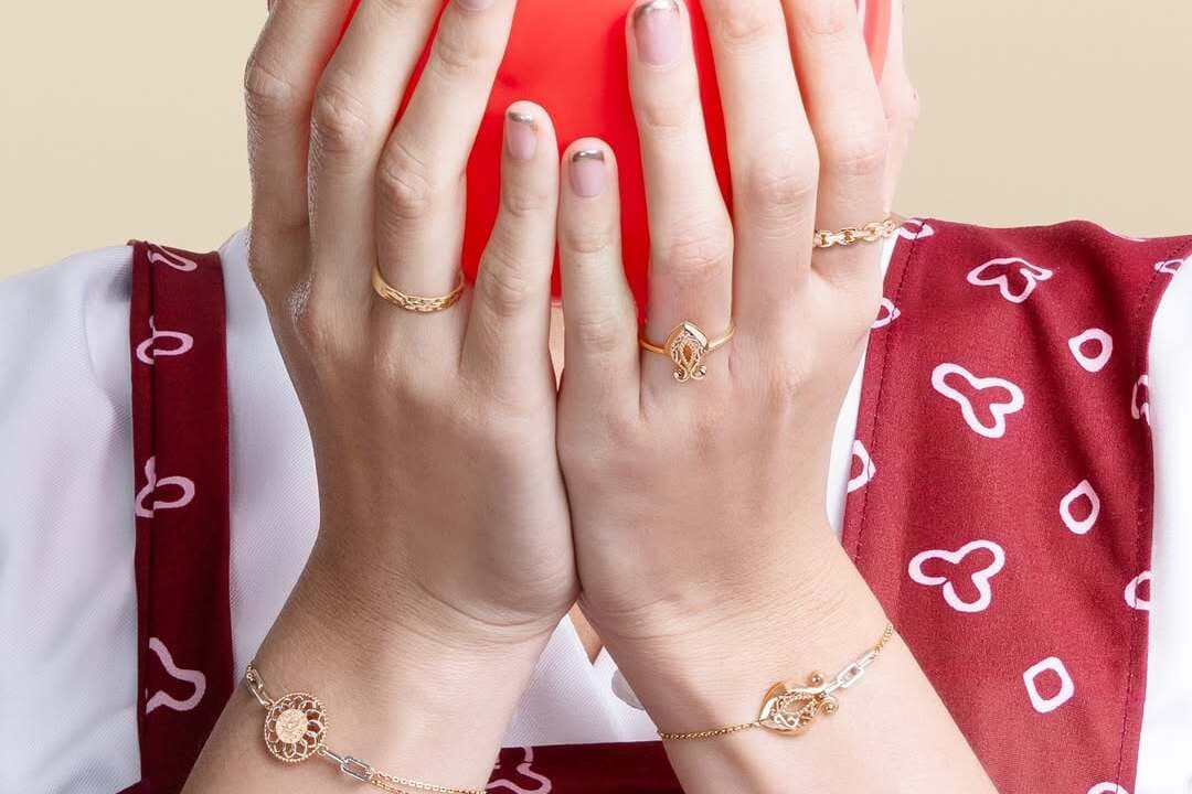 Jangan Sampai Tertipu! Ini Cara Mengetahui Emas Asli atau Palsu Saat Belanja Online!