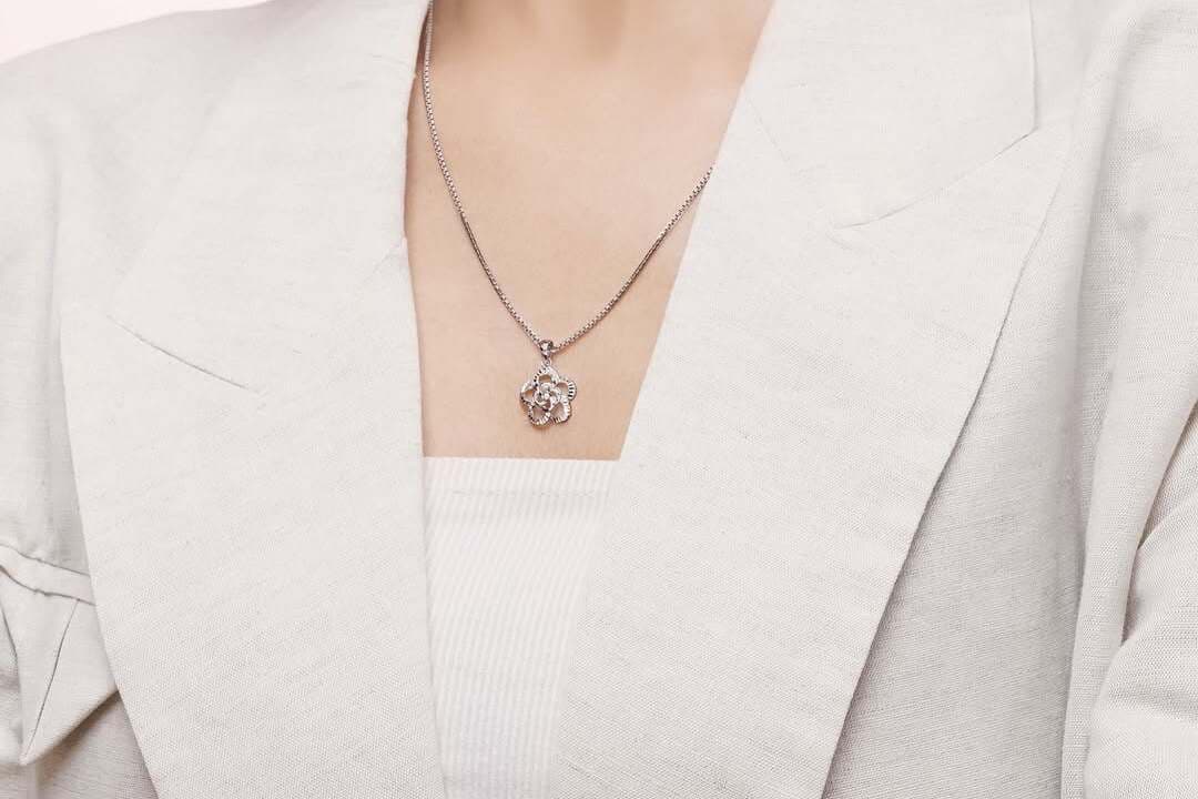 Model Liontin Terbaru yang Pasti Disukai oleh Para Wanita Indonesia