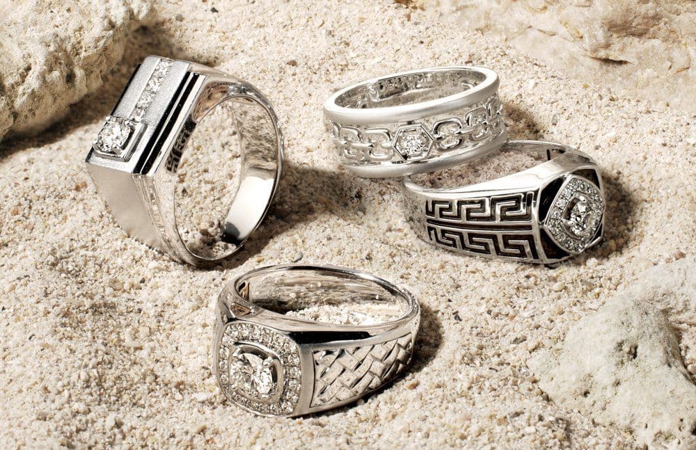 Rekomendasi Cincin Pria 18K, Pas Buat Hangout Maupun Pesta!