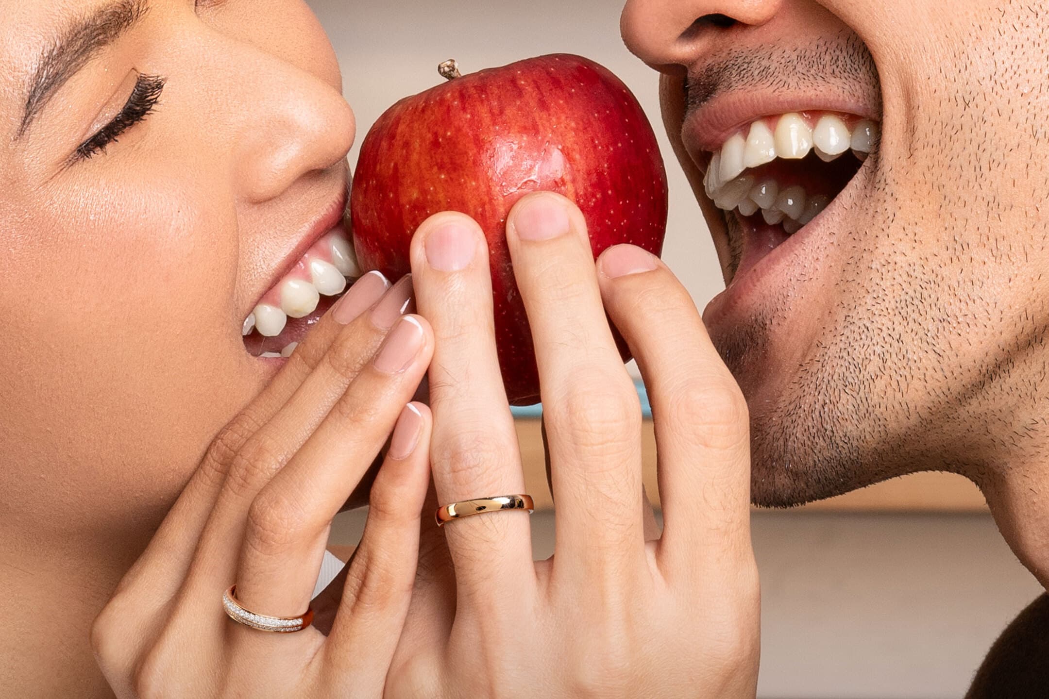 Cara Simple Memilih Cincin Couple yang Serasi Buat Valentine Date