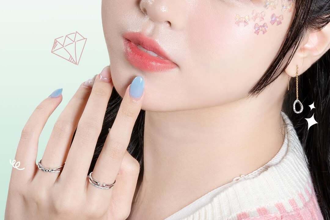 Anting Wanita yang Cocok untuk Gaya Everyday Korean Look