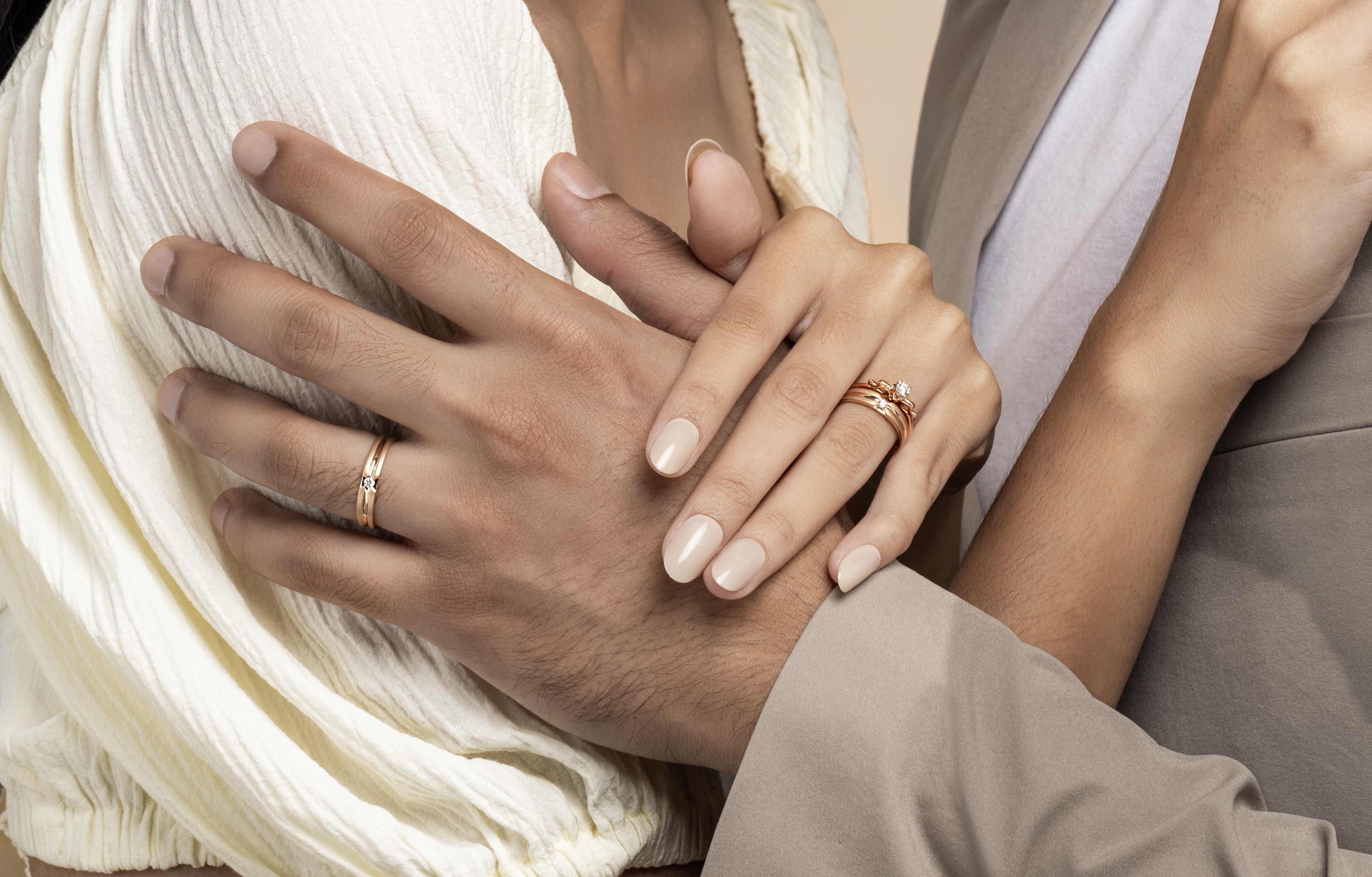 Wajib Menjadi Pilihan, Ini Simbol Cincin Nikah Emas yang Sedang Tren di Tahun 2024