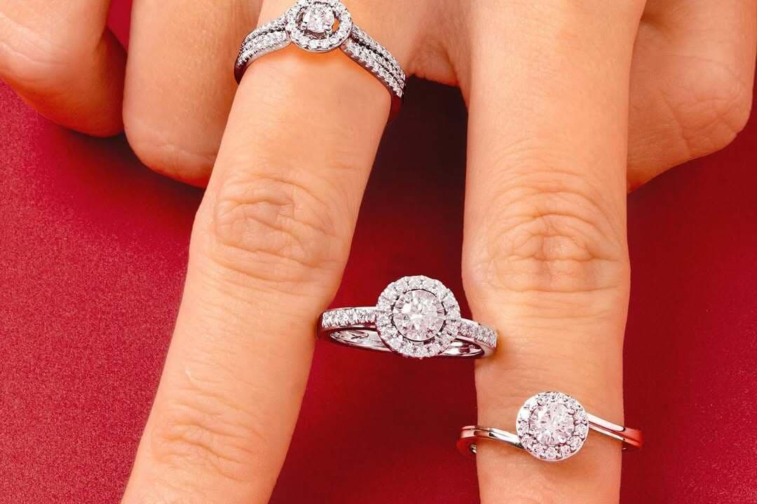 Harga Emas Putih Hari Ini Ter-Update, Waktunya Investasi di Kecantikan