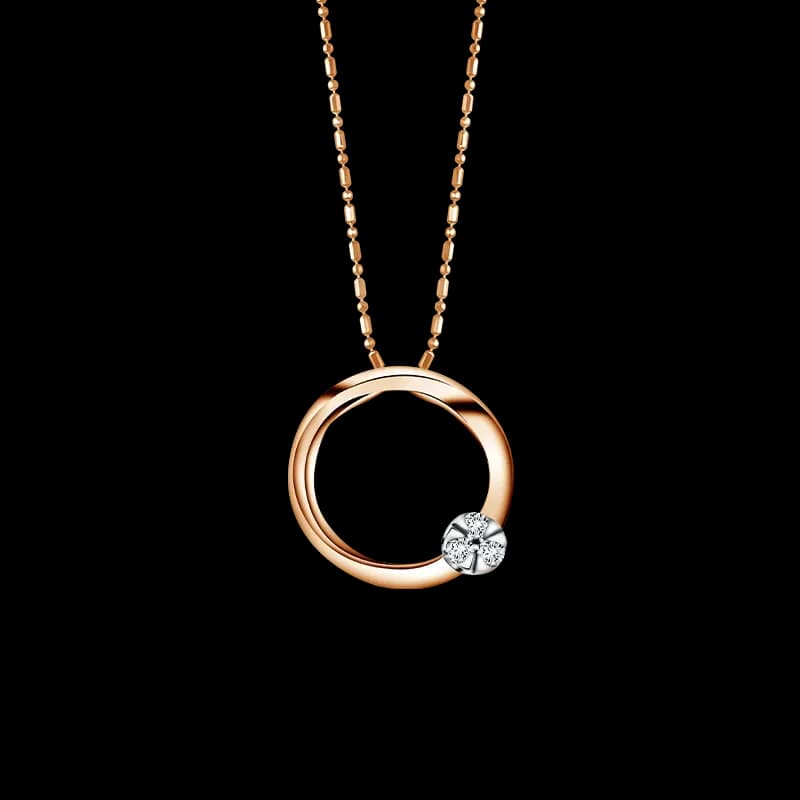 Liontin Moela Modela Emboen